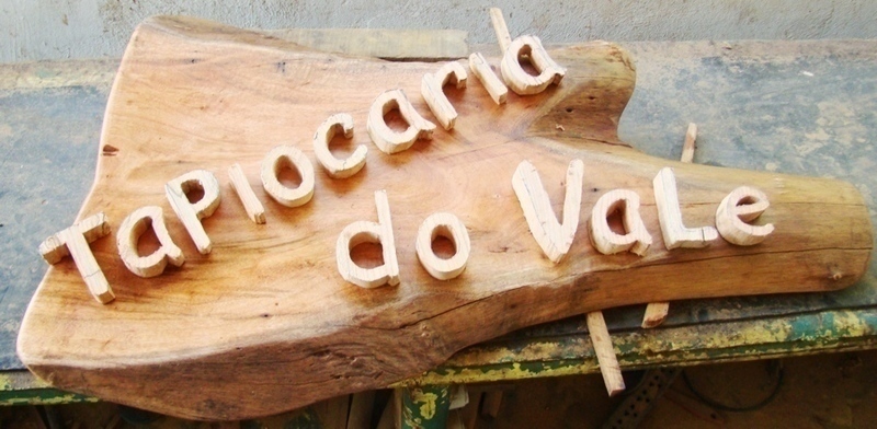 Oficina canjerana vale do capao caeté acu chapada diamantia placa logomarca madeira 3